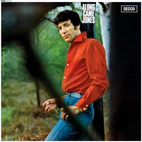 Tom Jones - Along Came Jones (Coloured) (0602458765540) винилова...