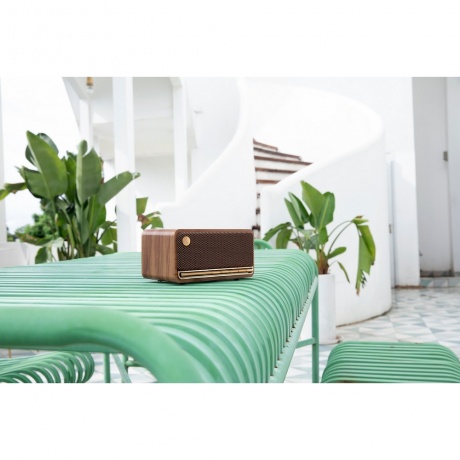 Портативная акустика Edifier MP230 коричневый - фото 11