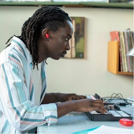 Наушники Beats Studio Buds Red (MJ593) - фото 6