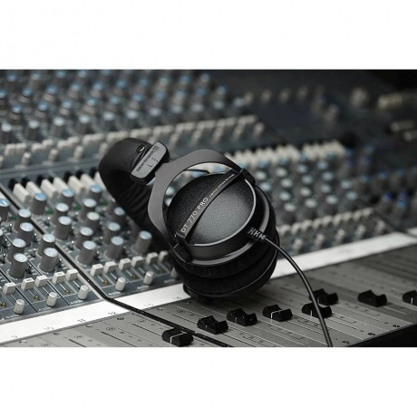 Наушники Beyerdynamic DT 770 PRO BLACK EDITION 80 OHMS - фото 7
