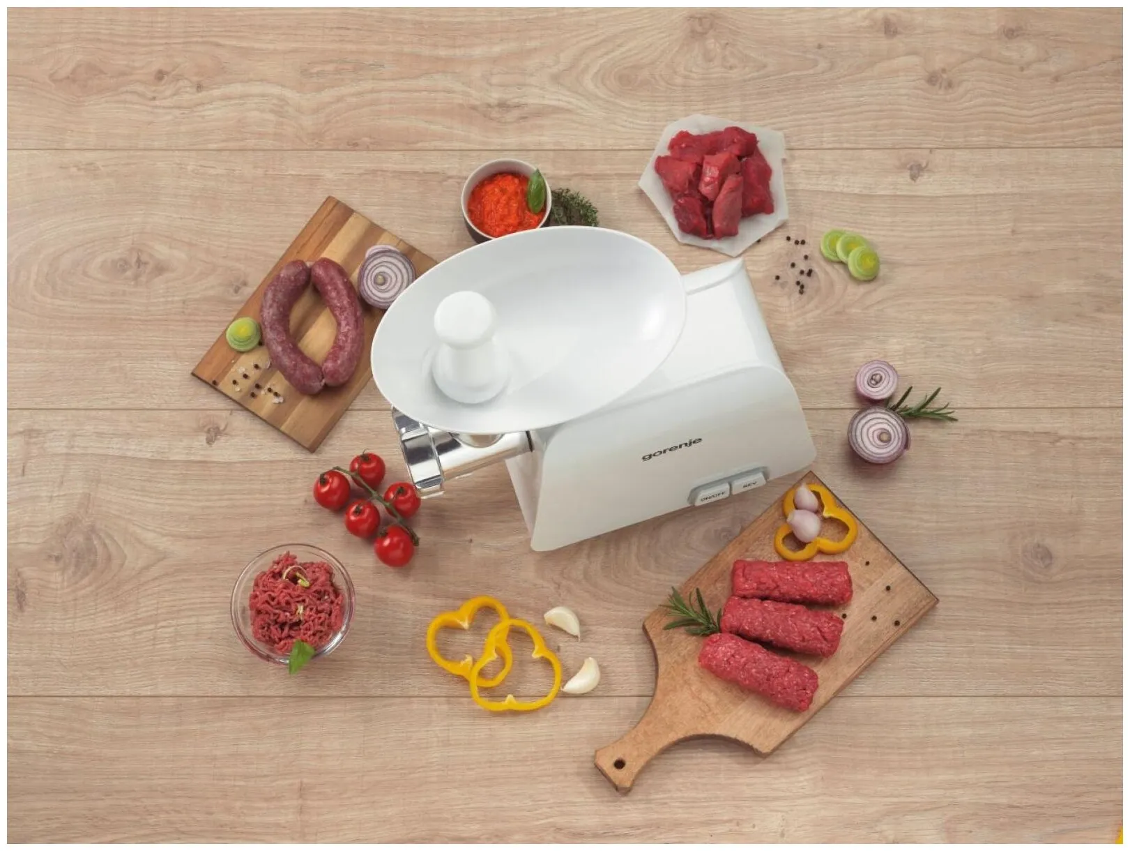 Мясорубка Gorenje MG1602W 1600Вт белый - фото 8