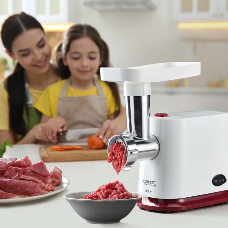 Мясорубка Scarlett SC-MG45M23 1800Вт белый/красный - фото 11