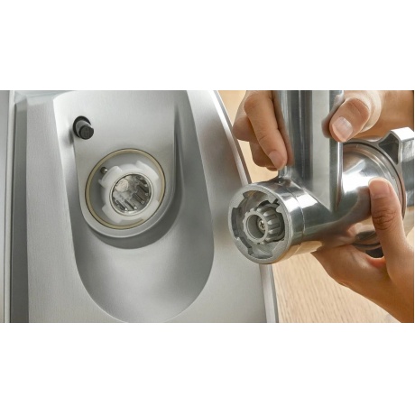 Мясорубка Bosch MFW68660 2200Вт черный - фото 15