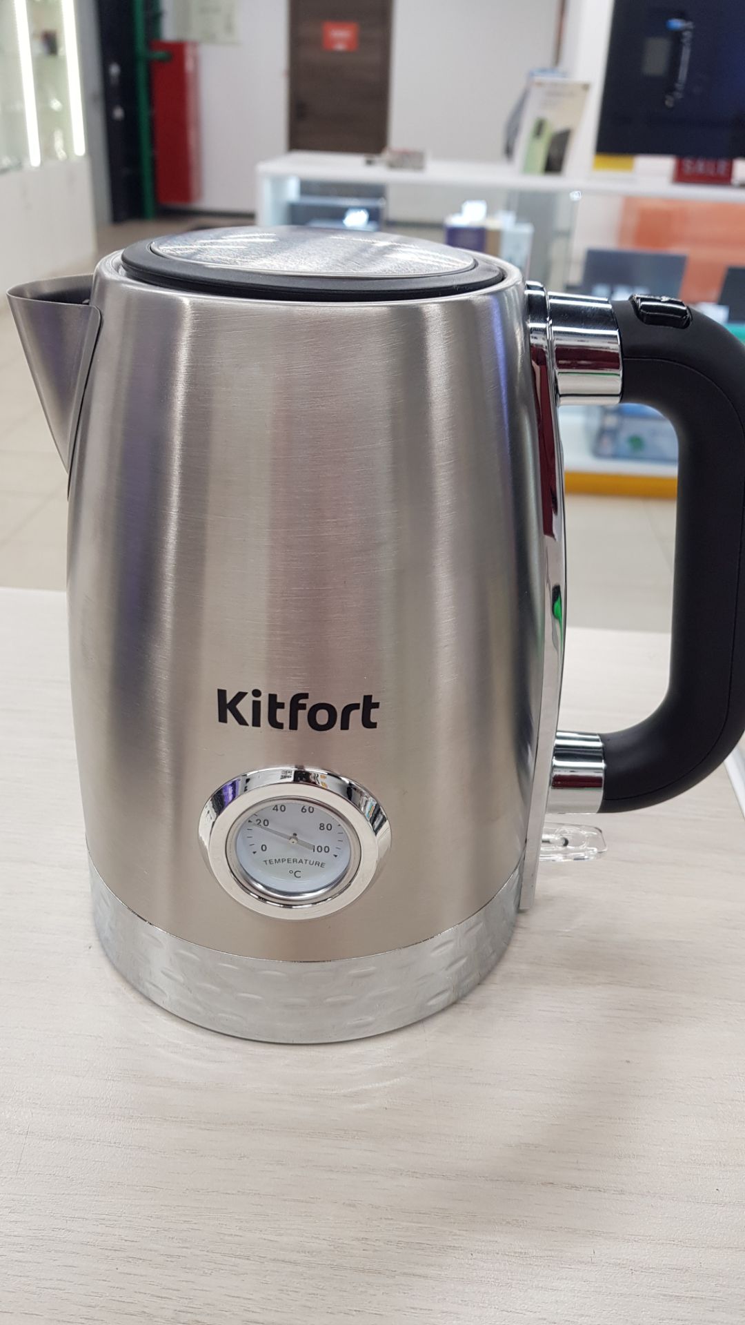 Чайник электрический Kitfort КТ-684 отличное состояние - фото 2