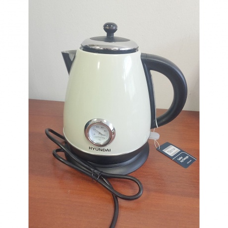 Чайник электрический Hyundai HYK-S4502отличное состояние  - фото 2