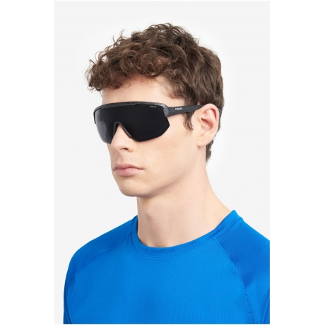 Солнцезащитные очки унисекс Polaroid PLD 7047/S MTT BLACK PLD-20572700399M9 - фото 8