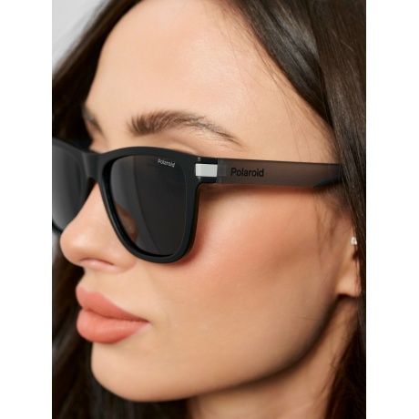Солнцезащитные очки унисекс Polaroid PLD 2138/S MTBK GREY PLD-205715O6W56M9 - фото 11