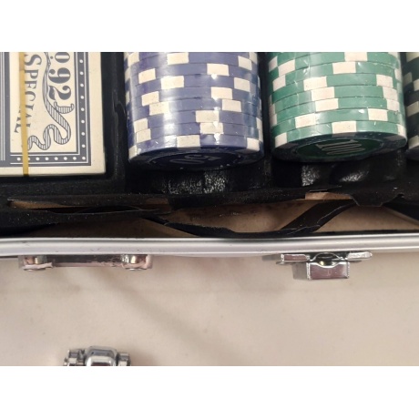 Набор &quot;Покер&quot; в алюм. кейсе (300 фишек 11,5 гр, 2 колоды) с номиналом арт.1898. уцененный (гарантия 14 дней) - фото 2