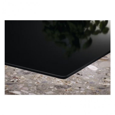 Индукционная варочная панель Electrolux LIL61424C черная - фото 4