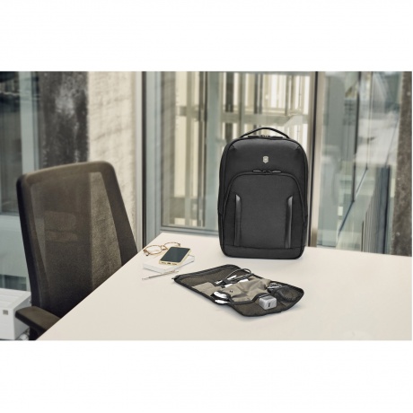 Рюкзак Victorinox Altmont Professional City Laptop 14'', чёрный, 27x15x40 см,14 л 612253 - фото 14