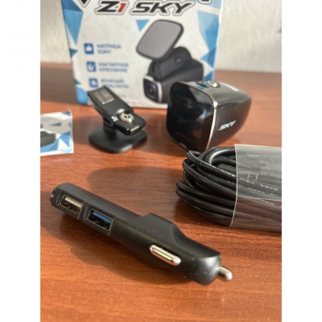 Видеорегистратор Viper Z1 SKY хорошее состояние - фото 3
