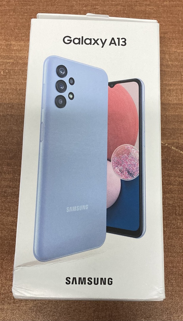 Смартфон Samsung Galaxy A13 464Gb SM-A137FLBGMEB Blue состояние отличное