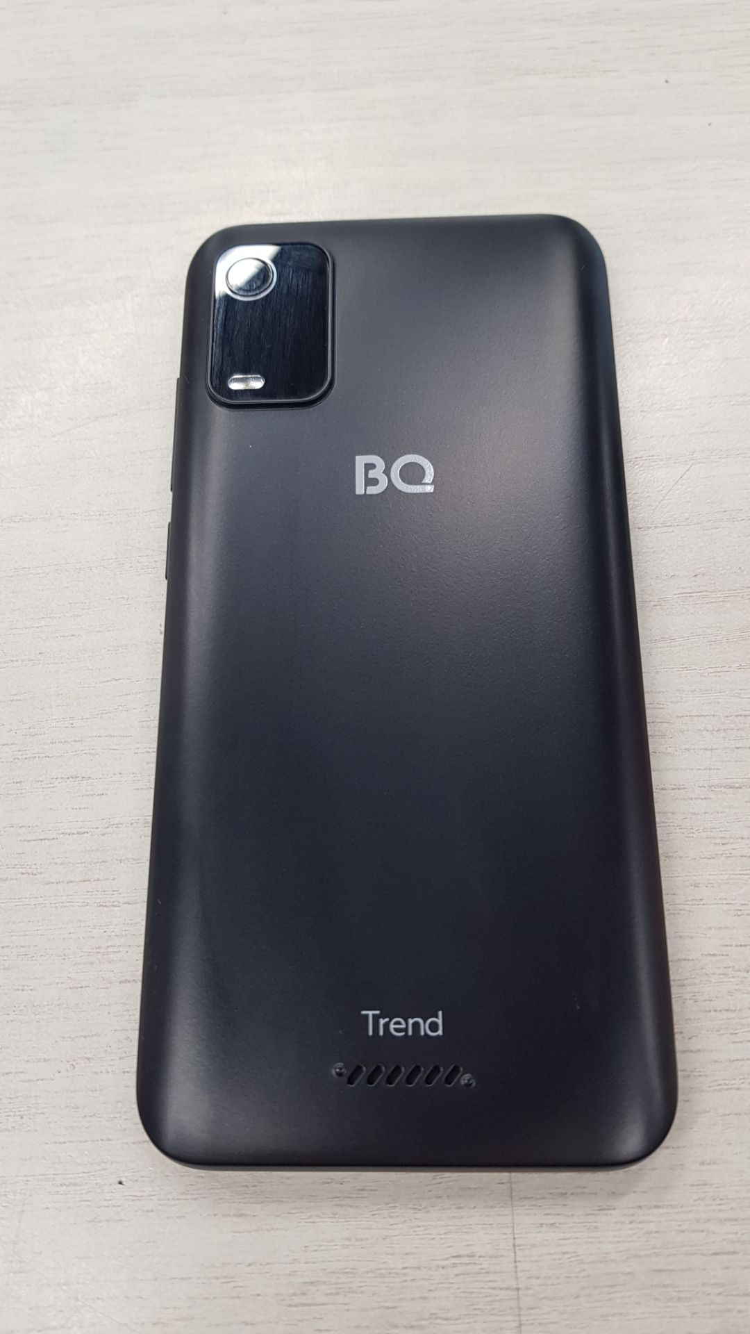 Смартфон BQ BQ-5560L Trend Lte Black хорошее состояние – купить в  Санкт-Петербурге | интернет-магазин KotoFoto.ru